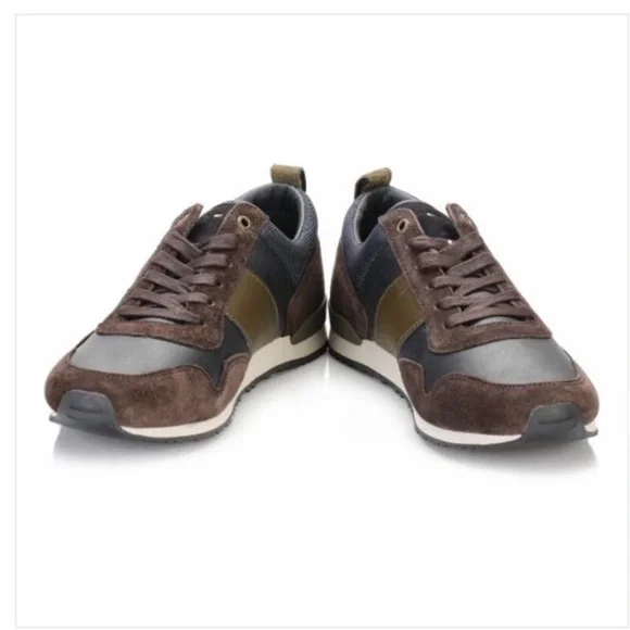 Tommy Hilfiger Brown and Black Sneakers, Like new. - Picture 2 of 7